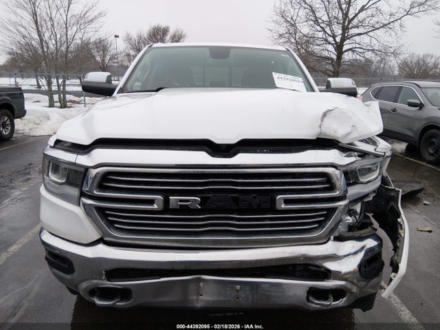Продажа на аукционе авто 2020 Ram 1500 Laramie  4x4 6'4 Box, vin: 1C6SRFRT3LN338750, номер лота: 44392095