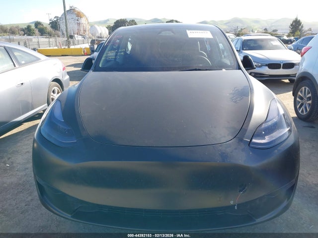 7SAYGDEF7PF873245 Tesla Model Y Performance Dual Motor All-wheel Drive