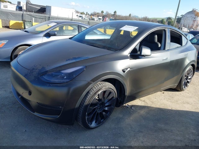7SAYGDEF7PF873245 Tesla Model Y Performance Dual Motor All-wheel Drive