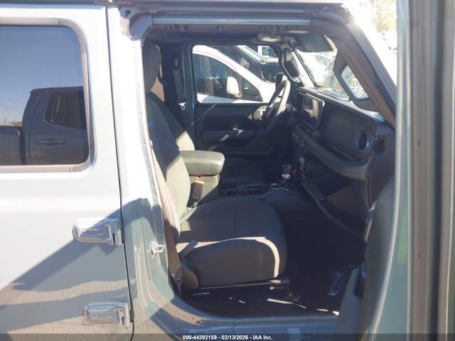 2024 JEEP WRANGLER 4XE 1C4RJXR66RW316999 Photo 4