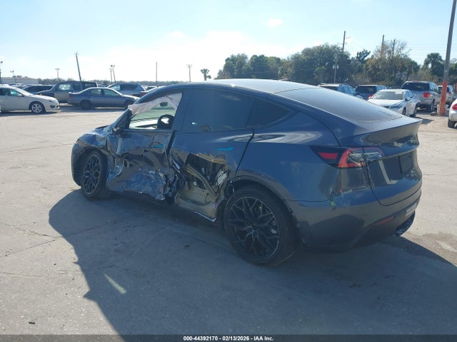 2020 TESLA MODEL Y 5YJYGDEEXLF039310 Photo 2