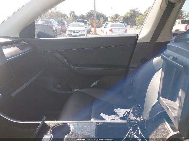 2020 TESLA MODEL Y 5YJYGDEEXLF039310 Photo 4