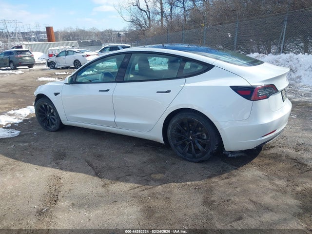 2022 TESLA MODEL 3 5YJ3E1EB3NF187029 Photo 2