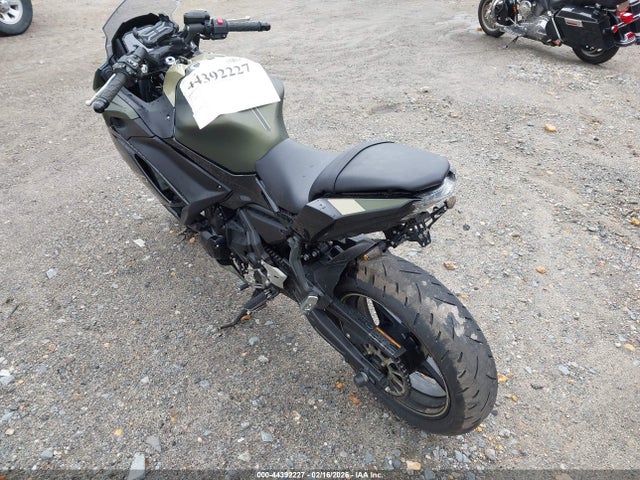 2024 KAWASAKI EX650 ML5EXER13RDAD2191 Photo 2