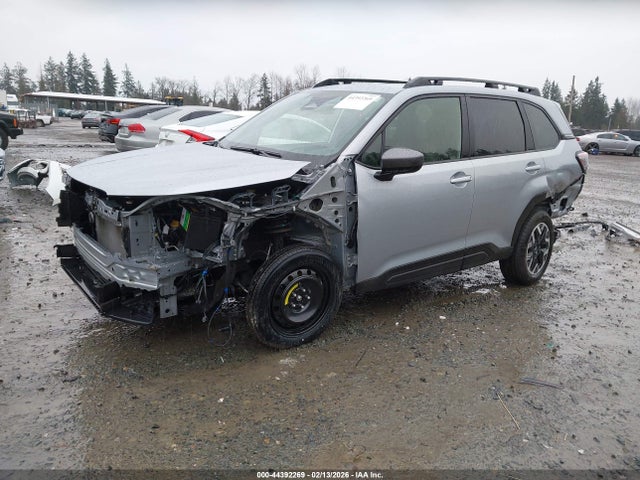 Subaru Forester Premium 2025 JF2SLDDC5SH437879 Image 2
