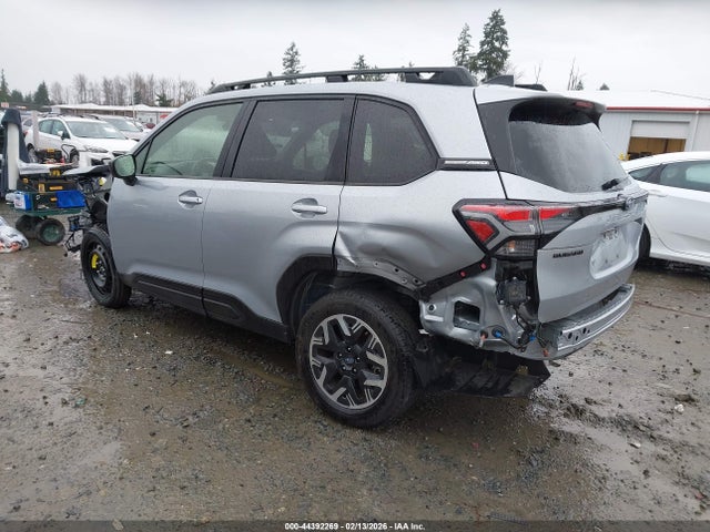 Subaru Forester Premium 2025 JF2SLDDC5SH437879 Image 3