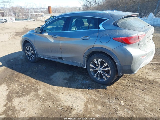 44392283 :رقم المزاد ، SJKCH5CR5HA030613 vin ، 2017 Infiniti Qx30 Premium مزاد بيع