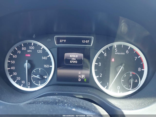 44392283 :رقم المزاد ، SJKCH5CR5HA030613 vin ، 2017 Infiniti Qx30 Premium مزاد بيع