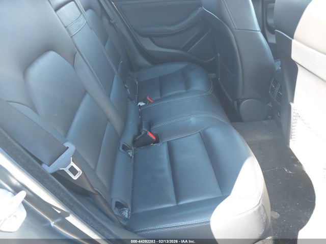 44392283 :رقم المزاد ، SJKCH5CR5HA030613 vin ، 2017 Infiniti Qx30 Premium مزاد بيع