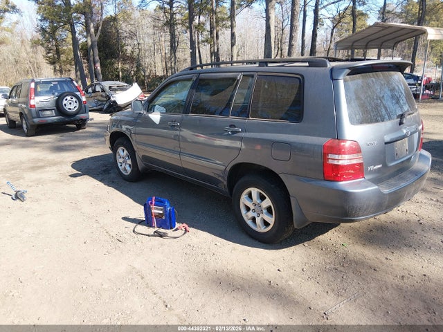 2002 TOYOTA HIGHLANDER JTEHF21A120065846 Photo 2