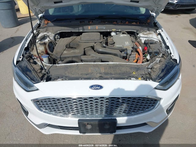 Ford Fusion Hybrid Titanium 2019 3FA6P0RU7KR239985 Image 10