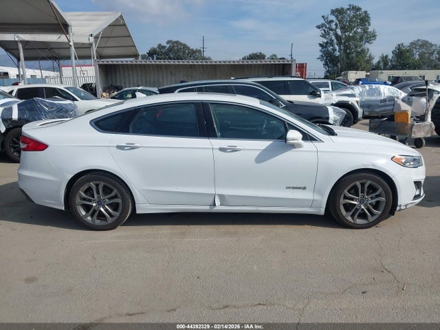 Ford Fusion Hybrid Titanium 2019 3FA6P0RU7KR239985 Image 14