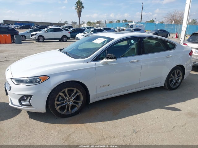 Ford Fusion Hybrid Titanium 2019 3FA6P0RU7KR239985 Image 15