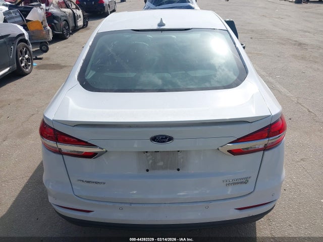 Ford Fusion Hybrid Titanium 2019 3FA6P0RU7KR239985 Image 17