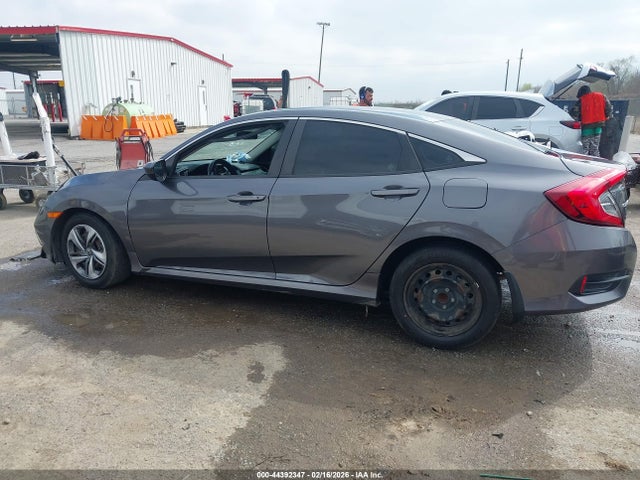 Продажа на аукционе авто 2019 Honda Civic Lx, vin: 2HGFC2F67KH595731, номер лота: 44392347