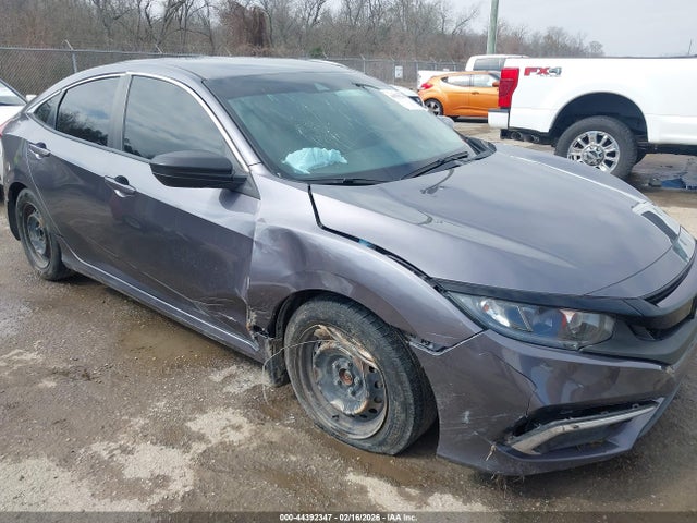 Продажа на аукционе авто 2019 Honda Civic Lx, vin: 2HGFC2F67KH595731, номер лота: 44392347