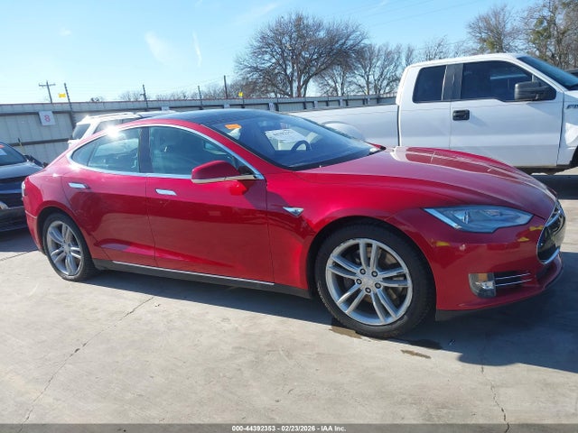 Продажа на аукционе авто 2014 Tesla Model S P85, vin: 5YJSA1H11EFP44210, номер лота: 44392353