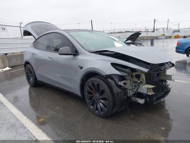 2022 TESLA MODEL Y 7SAYGDEF2NF405663 Photo 0