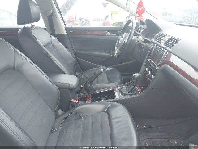 Auction sale of the 2012 Volkswagen Passat 3.6l V6 Sel Premium, vin: 1VWCM7A31CC025928, lot number: 44392382