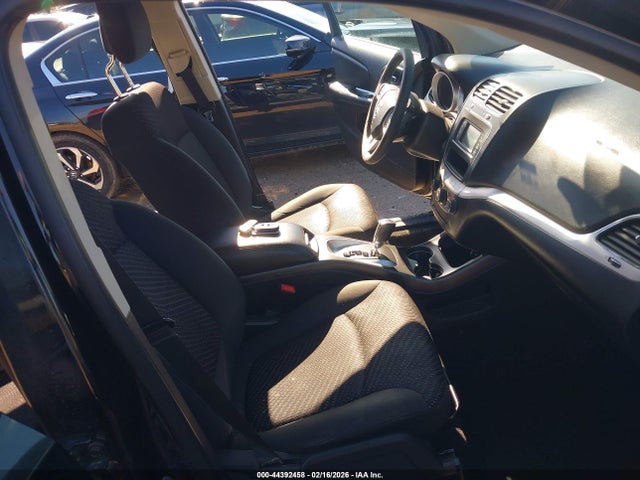 44392458 :رقم المزاد ، 3C4PDCAB2JT243589 vin ، 2018 Dodge Journey Se مزاد بيع