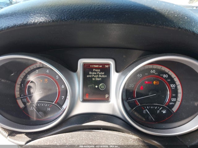 44392458 :رقم المزاد ، 3C4PDCAB2JT243589 vin ، 2018 Dodge Journey Se مزاد بيع