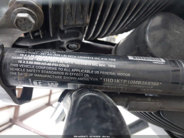 1HD1KTP10MB668386 Harley-Davidson FLTRXS