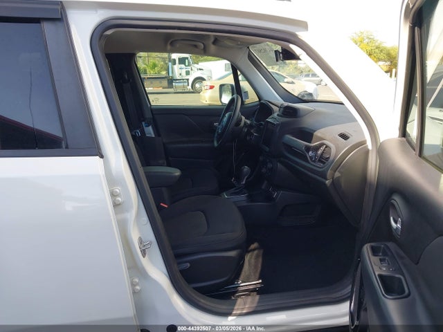 ZACCJABBXJPH33862 Jeep Renegade Altitude Fwd