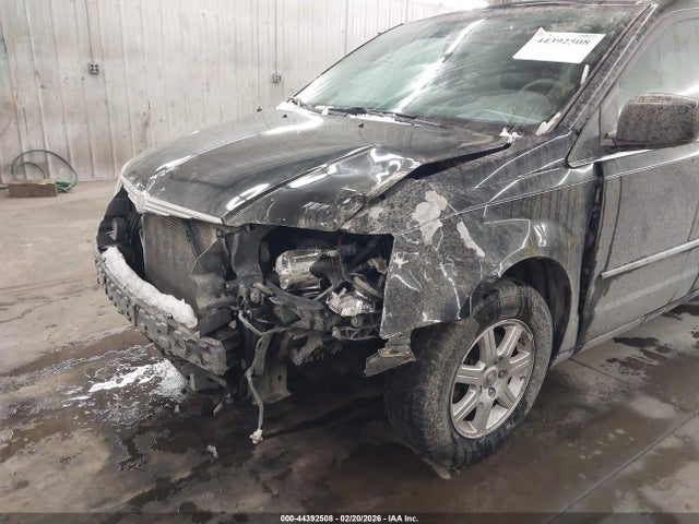2010 CHRYSLER TOWN & COUNTRY 2A4RR5D17AR420952 Photo 5