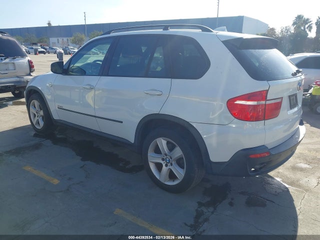 2009 BMW X5 5UXFE435X9L268574 Photo 2