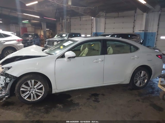Продаж на аукціоні авто 2013 Lexus Es 350, vin: JTHBK1GG1D2017989, номер лоту: 44392559