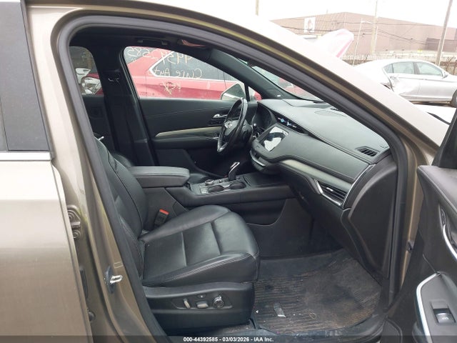 44392585 :رقم المزاد ، 1GYFZDR41LF046008 vin ، 2020 Cadillac Xt4 Awd Premium Luxury مزاد بيع