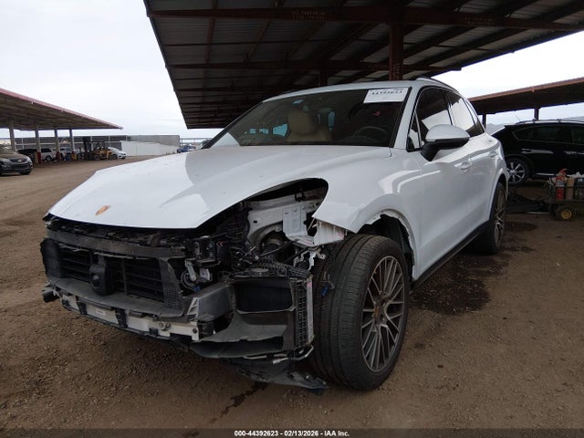 Porsche Cayenne Platinum Edition 2022 WP1AA2AY2NDA07225 Image 2