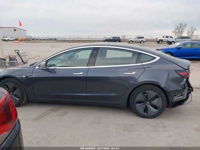 5YJ3E1EB1JF103820 Tesla Model 3 Long Range/performance