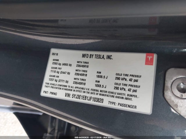 5YJ3E1EB1JF103820 Tesla Model 3 Long Range/performance