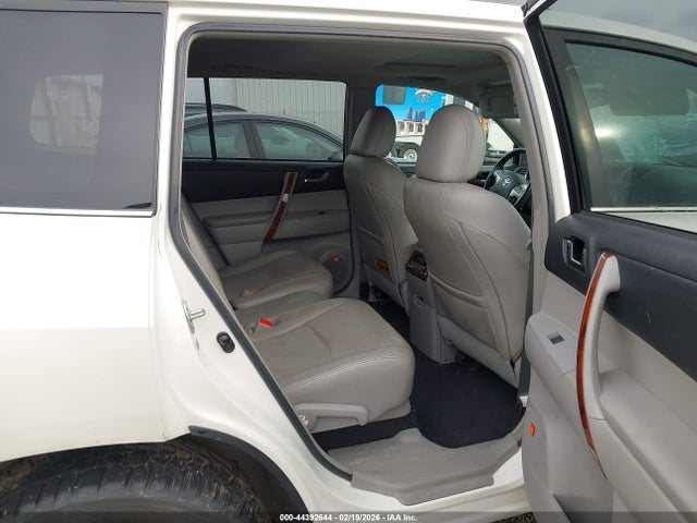 2013 TOYOTA HIGHLANDER 5TDDK3EHXDS258816 Photo 7