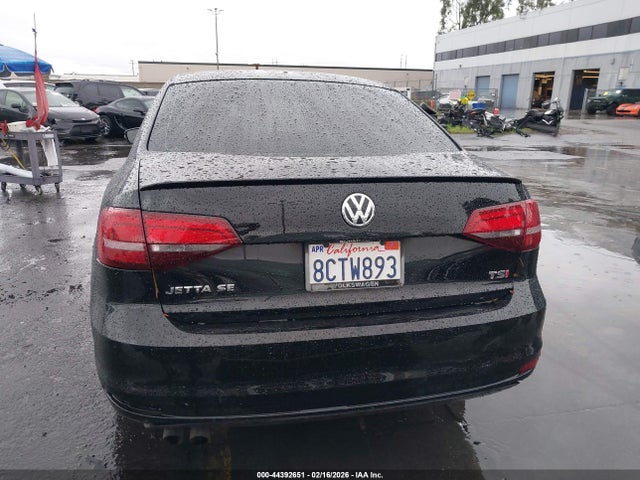 3VWD17AJ8JM205608 Volkswagen Jetta 1.8t Se Sport