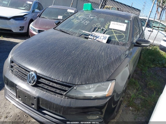 3VWD17AJ8JM205608 Volkswagen Jetta 1.8t Se Sport
