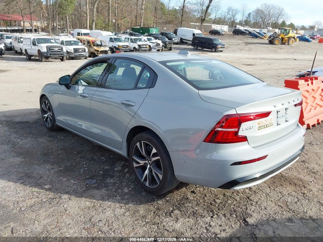 2024 VOLVO S60 7JRL12FL1RG315659 Photo 2