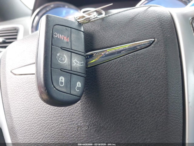 2014 Chrysler 300c Awd მანქანა იყიდება აუქციონზე, vin: 2C3CCAKT9EH120260, აუქციონის ნომერი: 44392699