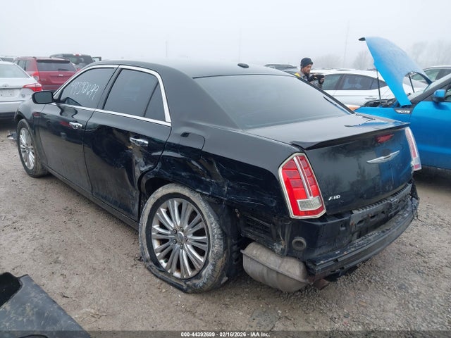 2014 Chrysler 300c Awd მანქანა იყიდება აუქციონზე, vin: 2C3CCAKT9EH120260, აუქციონის ნომერი: 44392699