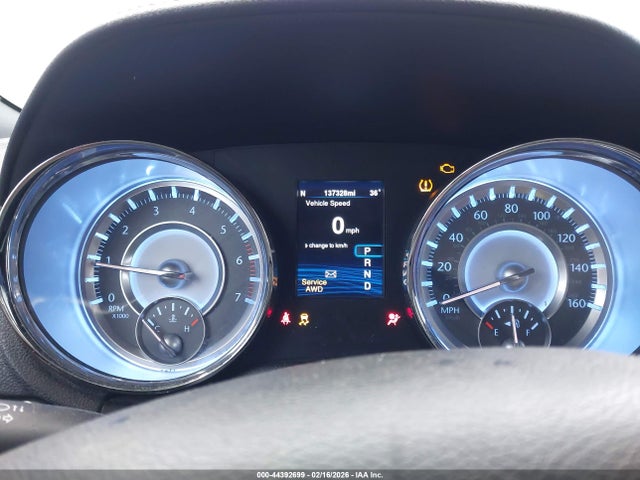 2014 Chrysler 300c Awd მანქანა იყიდება აუქციონზე, vin: 2C3CCAKT9EH120260, აუქციონის ნომერი: 44392699