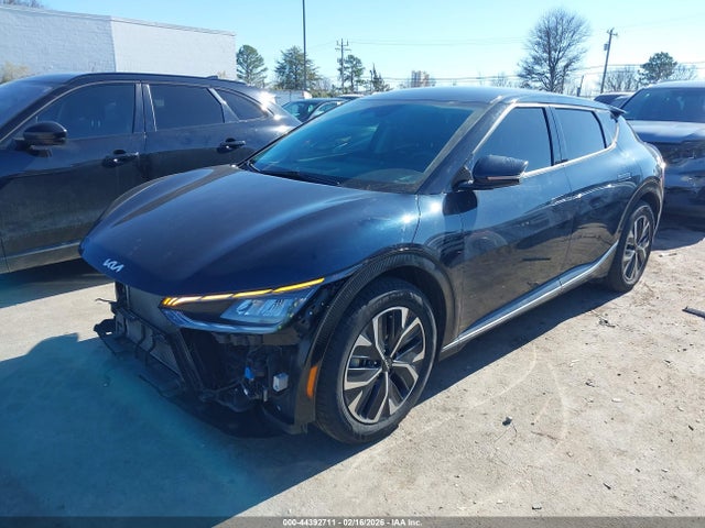 2023 KIA EV6 KNDC34LA1P5111721 Photo 1