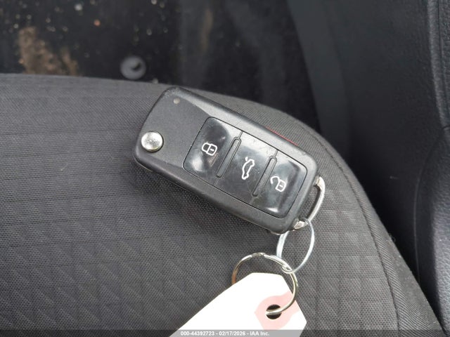 Aukcja sprzedaży 2015 Volkswagen Jetta 2.0l S, vin: 3VW2K7AJ1FM404138, numer aukcji: 44392723