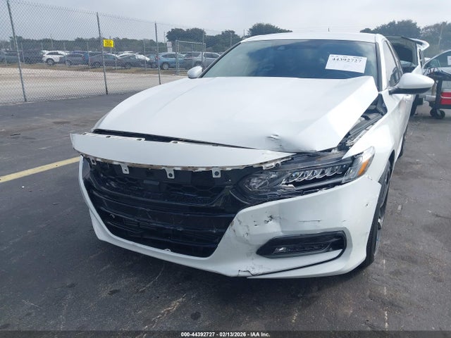Продажа на аукционе авто 2019 Honda Accord Sport, vin: 1HGCV1F38KA156016, номер лота: 44392727