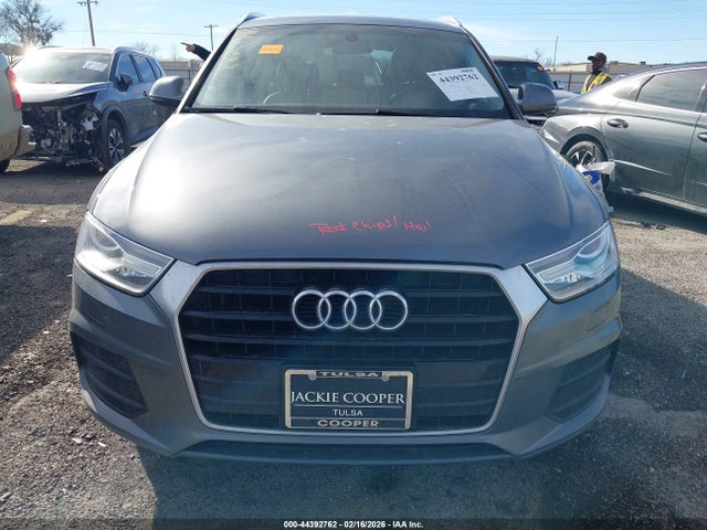 44392762 :رقم المزاد ، WA1BCCFS5HR013208 vin ، 2017 Audi Q3 2.0t Premium مزاد بيع