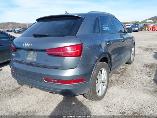 44392762 :رقم المزاد ، WA1BCCFS5HR013208 vin ، 2017 Audi Q3 2.0t Premium مزاد بيع