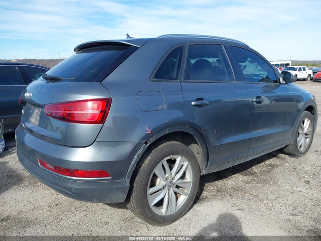44392762 :رقم المزاد ، WA1BCCFS5HR013208 vin ، 2017 Audi Q3 2.0t Premium مزاد بيع