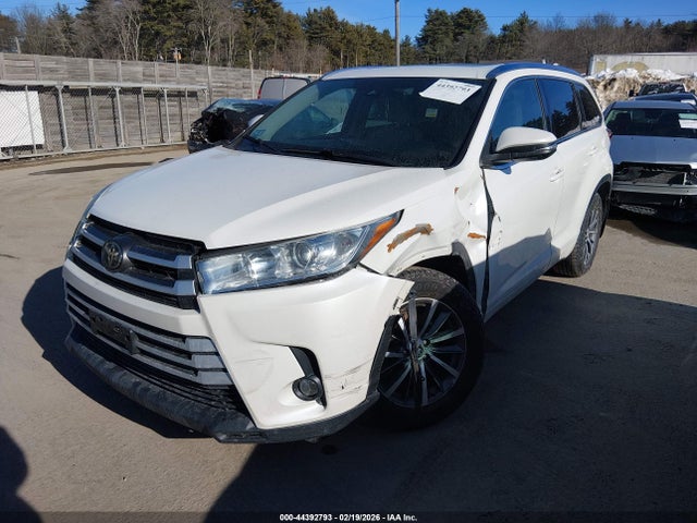 5TDJZRFH9HS368276 Toyota Highlander Xle