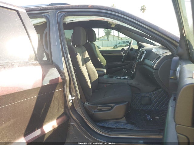 1C4RJEAG6LC170444 Jeep Grand Cherokee Laredo E 4x2