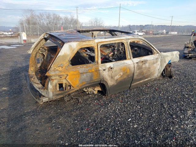 2023 JEEP GRAND CHEROKEE 1C4RJHBG0PC646628 Photo 3